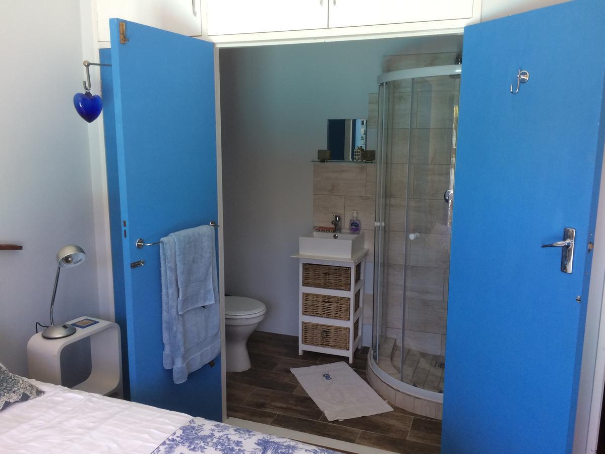 Bed and Breakfast Leo'S Den Fish Hoek Esterno foto