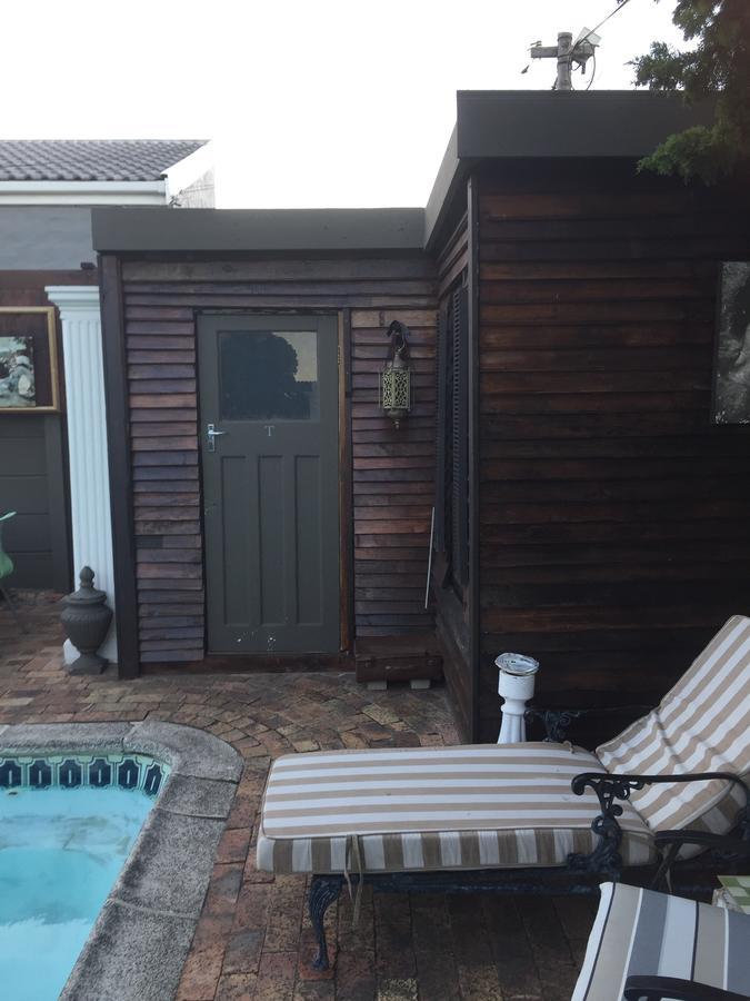 Bed and Breakfast Leo'S Den Fish Hoek Esterno foto