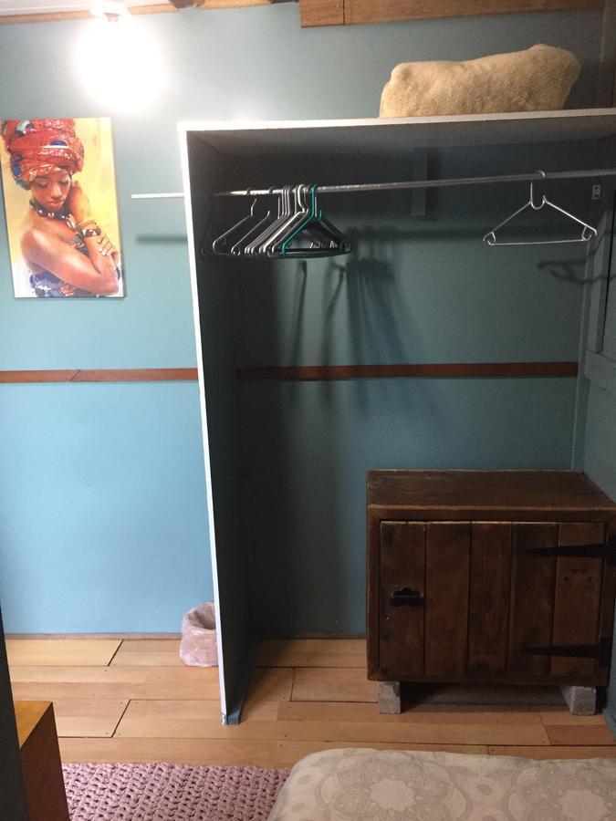 Bed and Breakfast Leo'S Den Fish Hoek Esterno foto